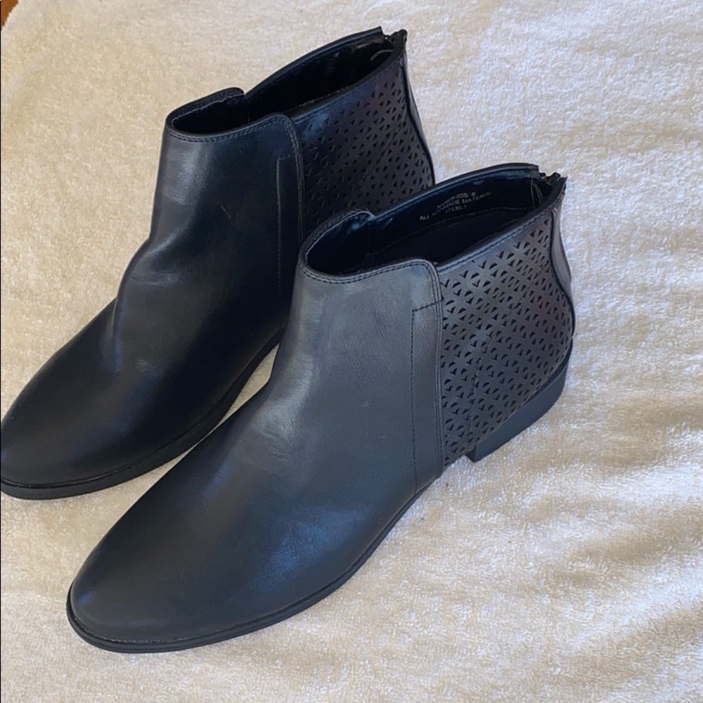 Bamboo booties